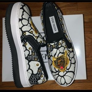 Steve Madden Sneakers